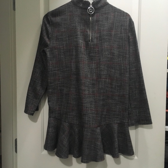 Cute waist drop dress 💐🎈 - Picture 2 of 2